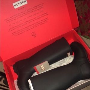 Women’s hunter boots size 11